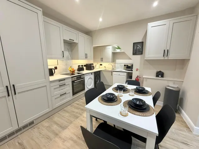 Old Fallow Road, Cannock, WS11, photo 1