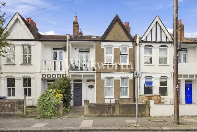 Sirdar Road, London, N22, photo 1