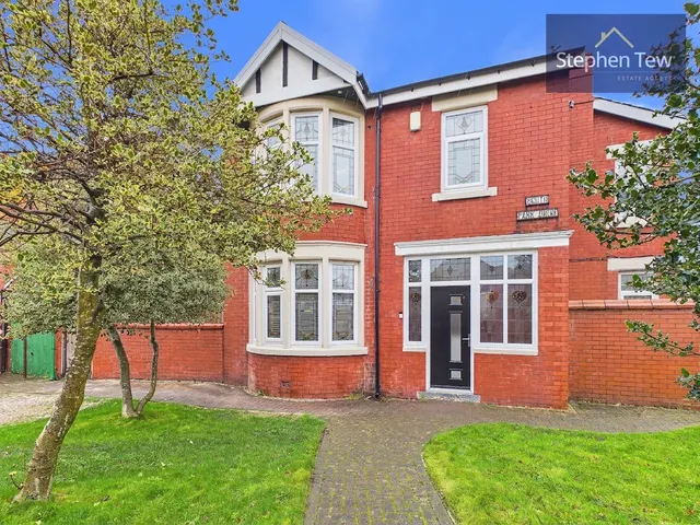 South Park Drive, Blackpool, FY3, photo 1