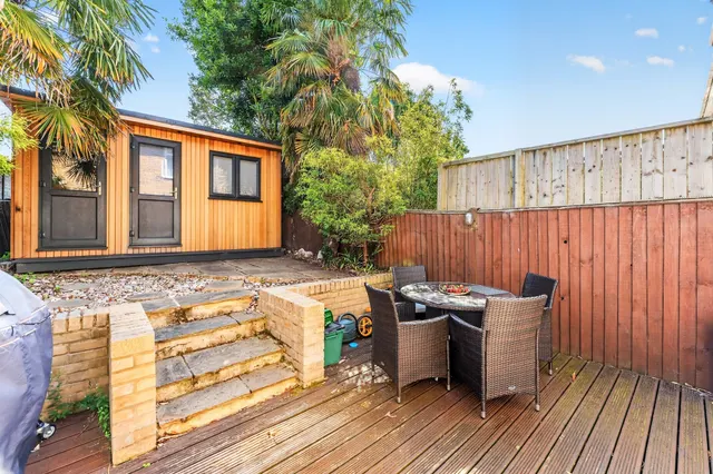 Photo 2 — Garendon Road, Morden