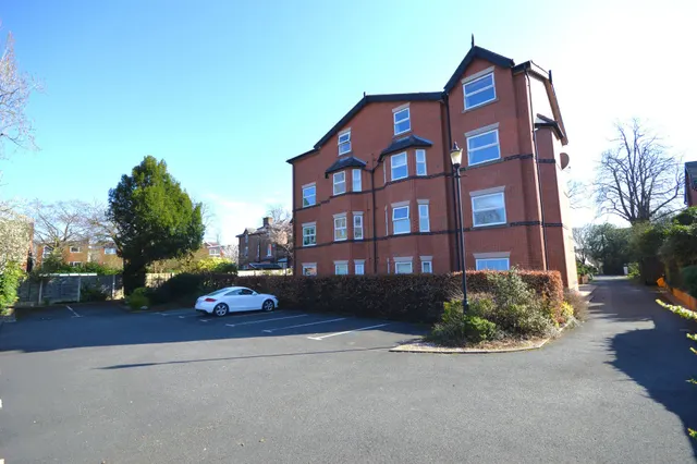 Thorn Bank Lodge, Stockport, photo 2