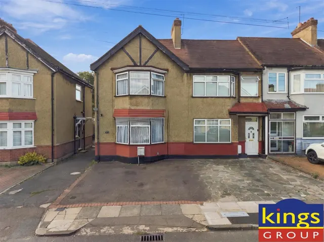 Devonia Gardens, Edmonton, N18, photo 1