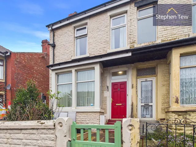 Bela Grove, Blackpool, FY1, photo 1