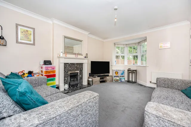 Reed Court, Greenhithe, DA9, photo 2