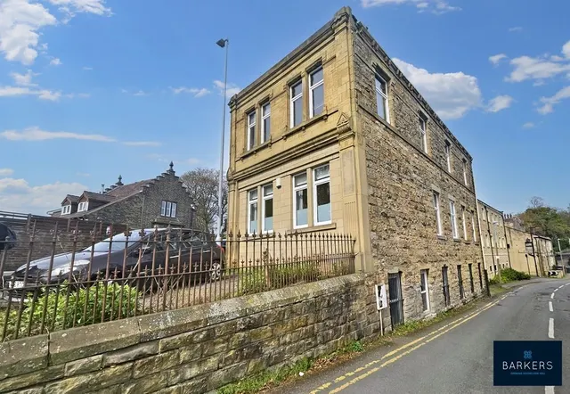Photo 3 — Oxford Road, Gomersal BD19 4LB