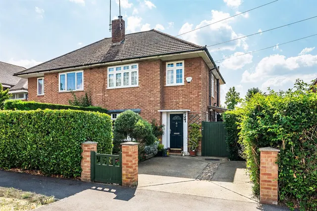 Middlemead Road, Great Bookham, KT23, photo 2