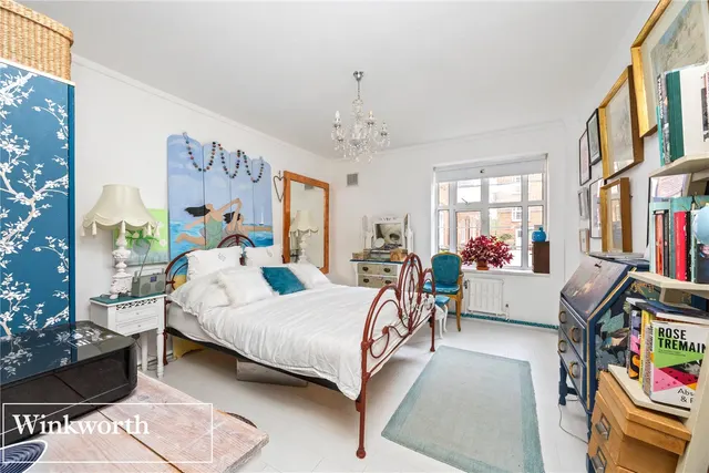 Photo 3 — Wilbury Road, Hove, East Sussex, BN3