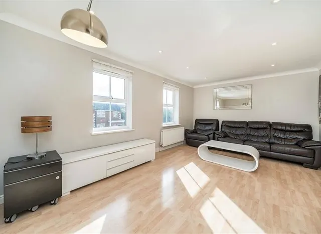 Barlow Drive, Shooters Hill, SE18, photo 3