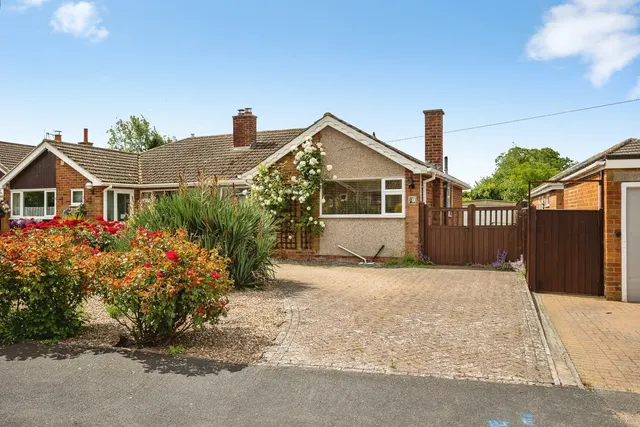 Fleming Avenue, Bottesford, NG13, photo 1