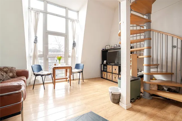 Whitton Road, Twickenham, TW1, photo 3