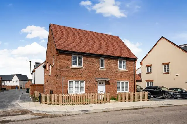 Taunton Road, Bicester, OX26, photo 1