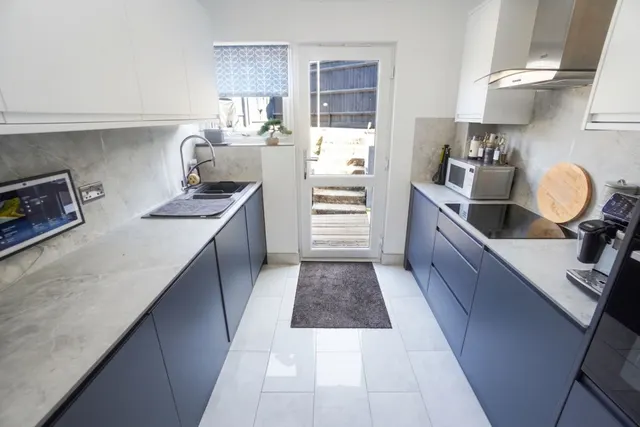 Glenister Road, High Wycombe, HP12, photo 2