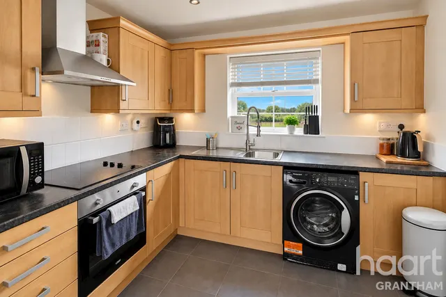 Blue Horse Court, Grantham, NG33, photo 3