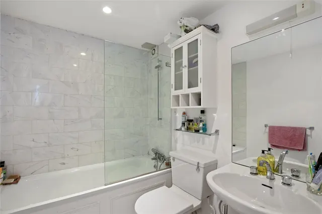 Vicarage Gate, Kensington, W8, photo 2