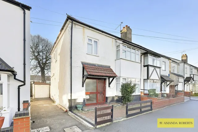 Pretoria Crescent, London, photo 1