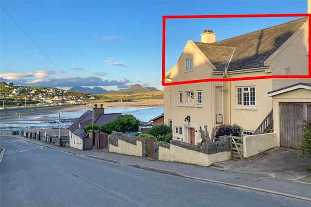Lon Felin, Criccieth, LL52, photo 2