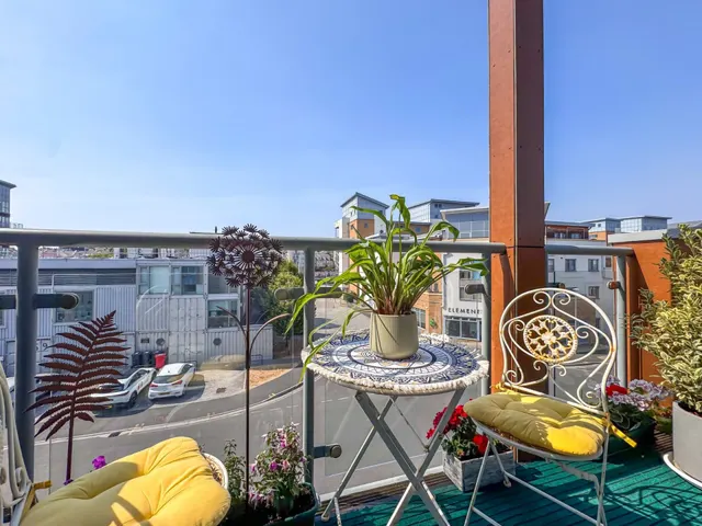 Newfoundland Way, Portishead, BS20, photo 3