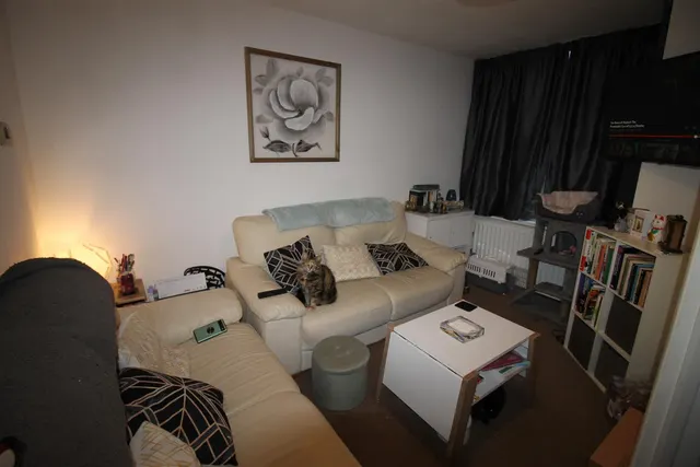 Photo 2 — High Wycombe, Buckinghamshire, HP11 2RD