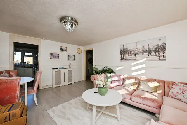 Groom Road, Broxbourne, EN10, photo 3