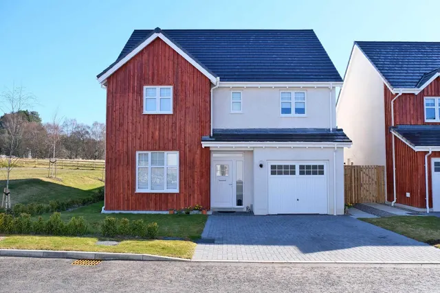 Lochside of Leys, Banchory, AB31 4GX, photo 1