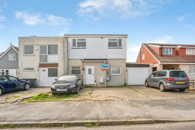 West Haye Road, Hayling Island, PO11, photo 1