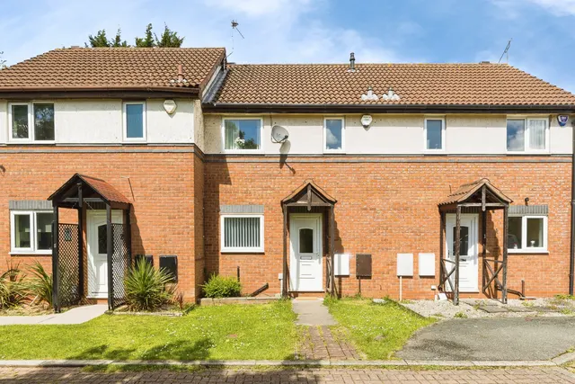 Larkspur Close, Chester, photo 1