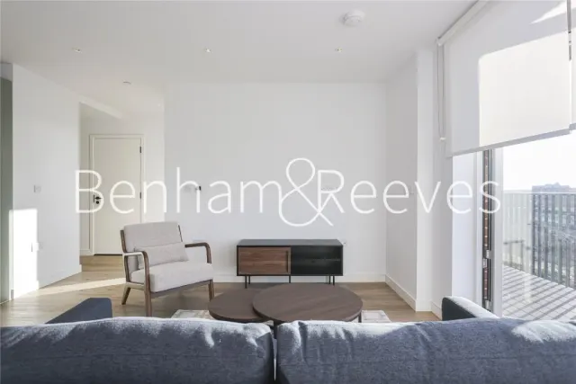 Cedrus Avenue, Southall, UB1, photo 2
