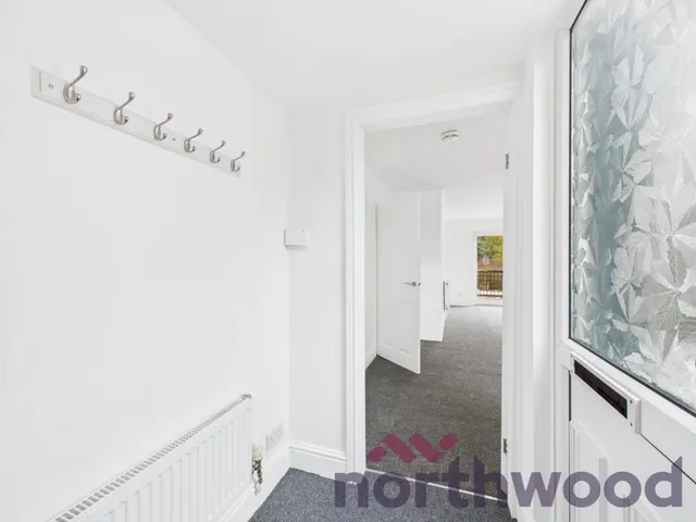 Rugby Drive, Macclesfield, SK10, photo 2