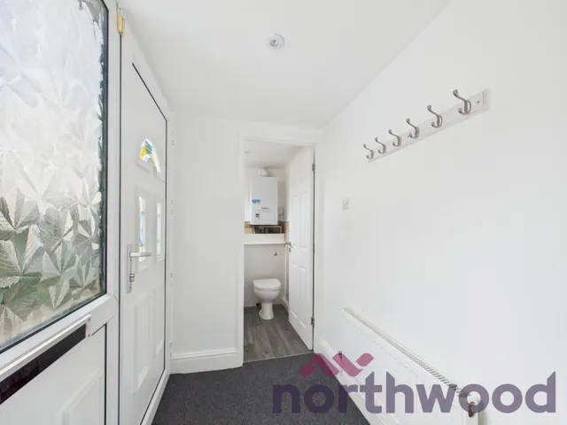 Rugby Drive, Macclesfield, SK10, photo 3