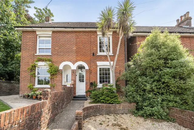 Catisfield Lane, Catisfield, Fareham, photo 1