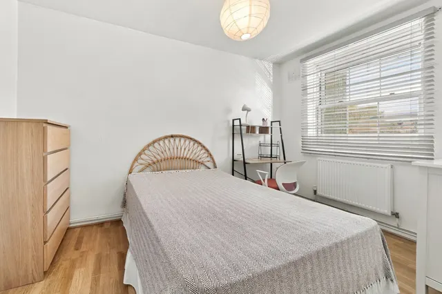 Worsopp Drive, Clapham, SW4, photo 3
