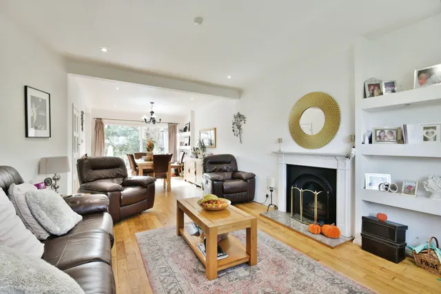 Winn Road, London, SE12, photo 3