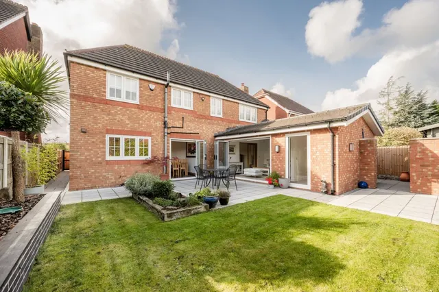Elderbrook Close, Hesketh Bank, PR4, photo 3