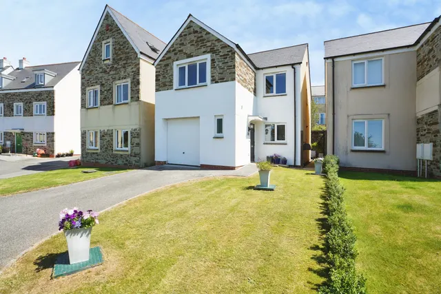 Fairing Close, Bodmin, PL31, photo 1
