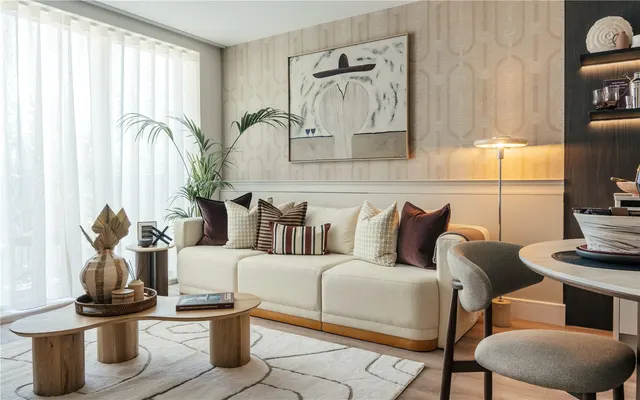 2 bedroom flat, Stoke Poges Lane, SL1