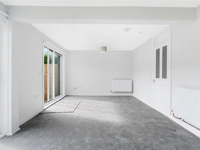 Photo 3 — Gigha Crescent, Broomlands, Irvine, North Ayrshire, KA11