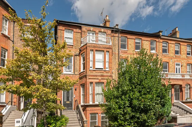 Photo 2 — Garden Flat, 90 Goldhurst Terrace, London