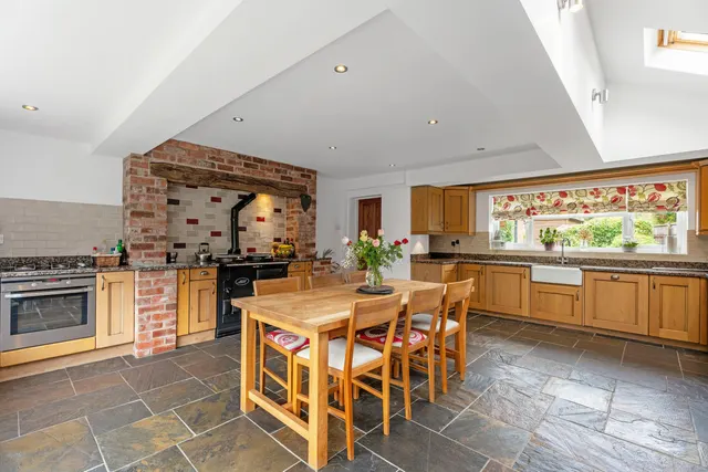 Droitwich Road, Hanbury Bromsgrove, B60, photo 3