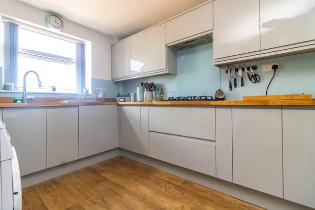 Photo 3 — Windmill Close, Thurmaston, Leicester, Leicester, LE4 8GX