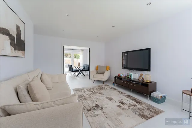 Bridge Gardens, Liverpool, L12, photo 2