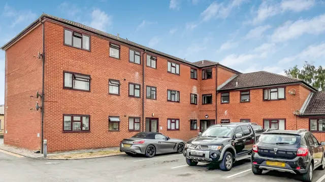 Station Road, Westbury, photo 1