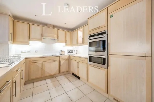 Mortley Close, Tonbridge, TN9, photo 1