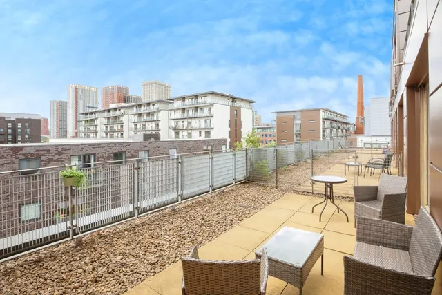 Isaac Way, Manchester, Greater Manchester, M4, photo 1