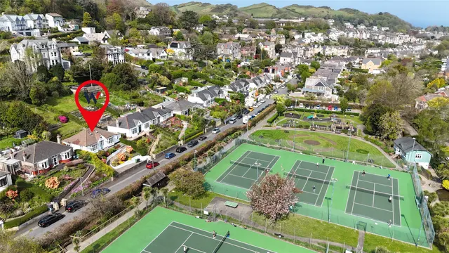 Bicclescombe Park Road, Ilfracombe, EX34, photo 2