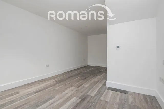 Lyon Way, Frimley, GU16, photo 3