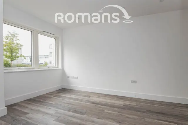 Lyon Way, Frimley, GU16, photo 2