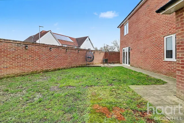 Vulcan Close, Biggin Hill, TN16, photo 3