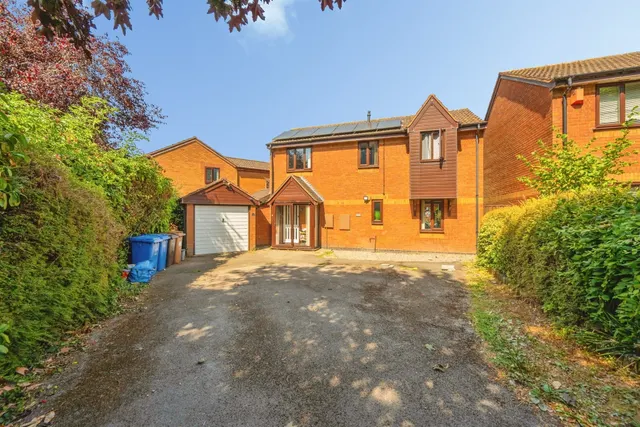 Millcroft Way, Handsacre, Rugeley, photo 1