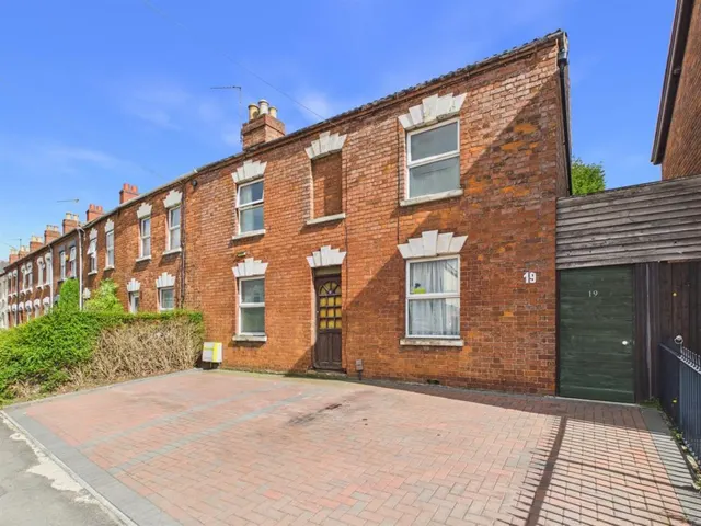 Painswick Road, Gloucester, photo 1