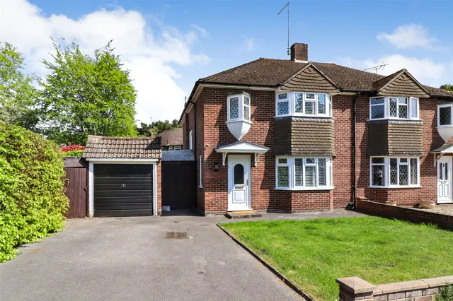 Greenways, Fleet, Hampshire, GU52 7XD, photo 1